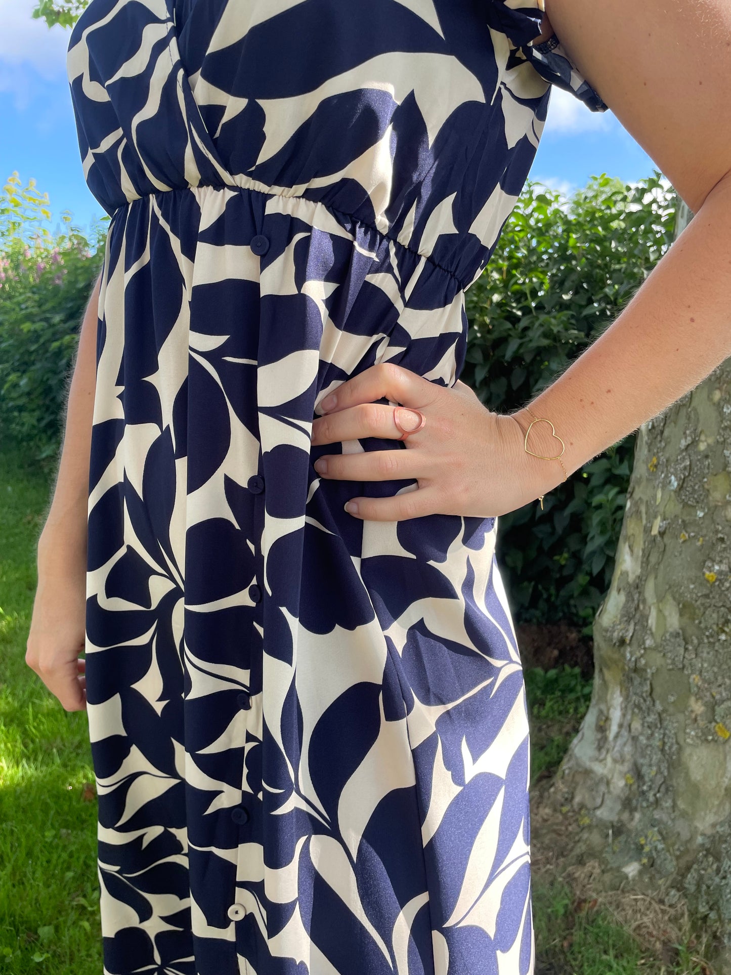robe longue à motifs, taille élastique, décolleté cache coeur