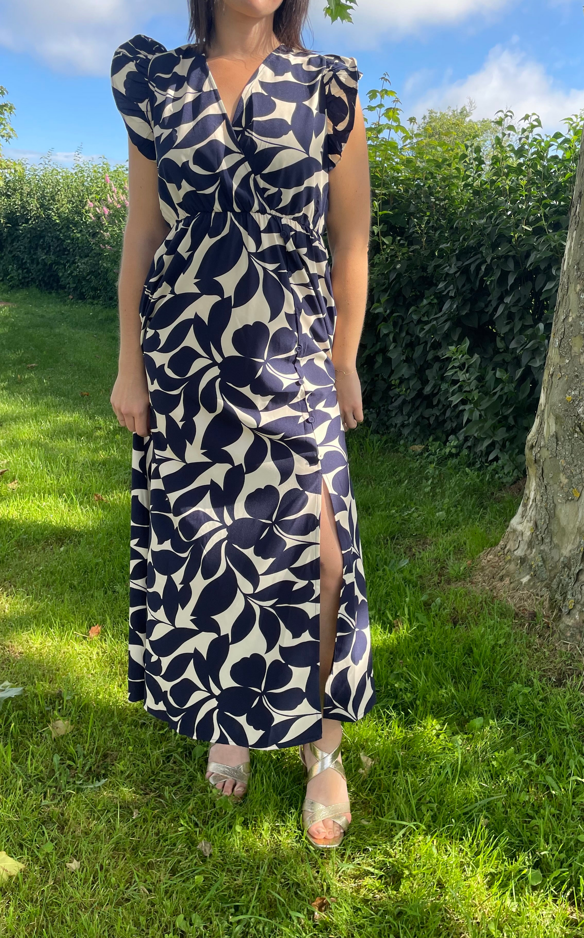 robe longue à motifs bleu marine et beige