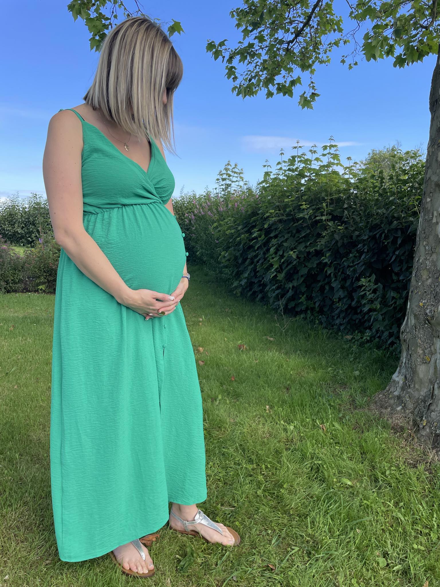 Robe longue unie verte pour femmes enceintes