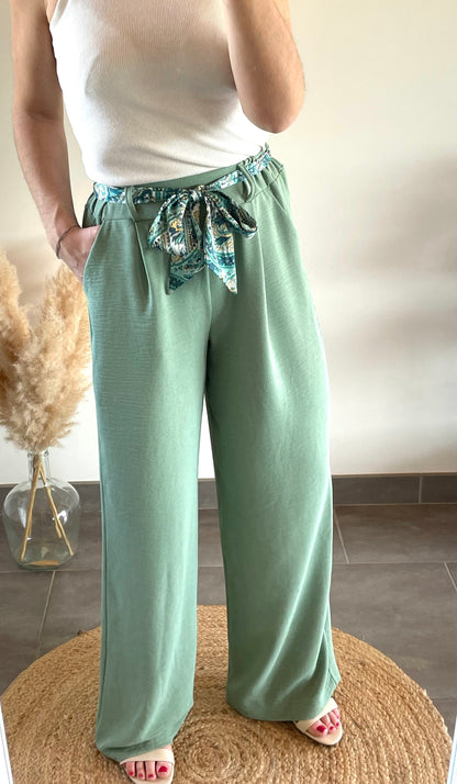 pantalon vert d'eau fluide et confortable